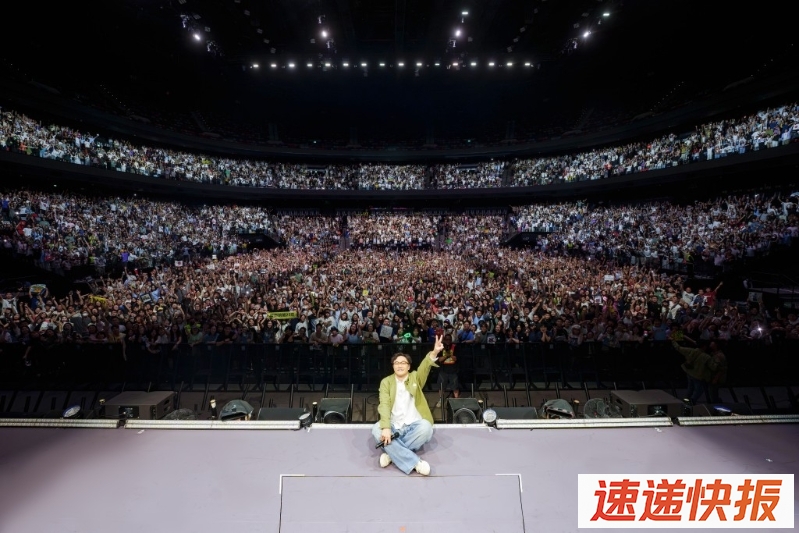 陈奕迅(Eason) 的演唱会纪录电影昨晚（5日）于澳门银河综艺馆举行首映。