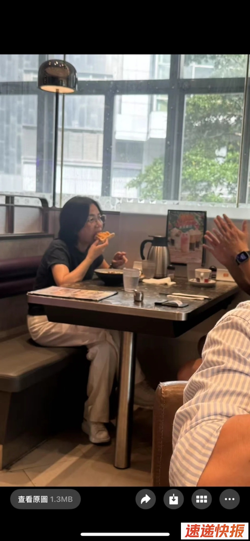 容佳文日前于荃湾平民茶记食常餐。